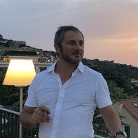 Email e telefono di Dean Nasifoglu