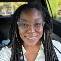 Express Factory Outlet Employee Sheena Lamar's profile photo