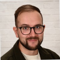 Dennis Jussen Email