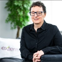 Leslie Scott Email & Phone Number