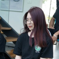 EV Search Employee Vi Nguyen's profile photo