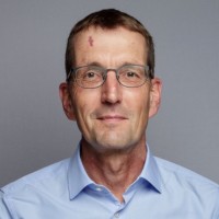 Dominik Schenk Email