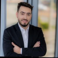 Mateusz Maćkowiak Email