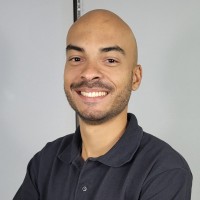 Roberto Junior Email