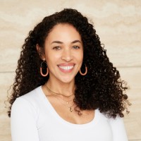 Lindsey P Email & Phone Number