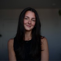 CAKE Communication Employee Énola Bonneau's profile photo