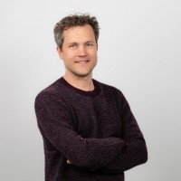 Stephan Düster Email