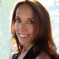 Pin the Look Employee Donna Madier's profile photo