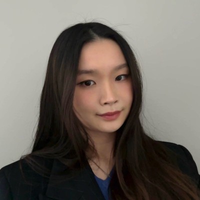 Kelly Yip Email