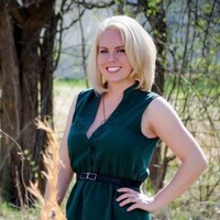 Hollie Andrews Email & Phone Number