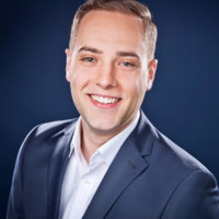 Marcel Neuß Email