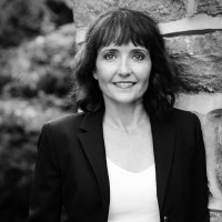 Phoenix Center for Experiential Trauma Therapy Employee Amy Stone's profile photo