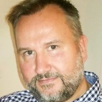 Robert Möller Email