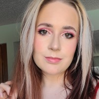 Taryn Welt Email & Phone Number