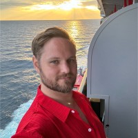 Cruiseabout Employee Justin Lubrig's profile photo