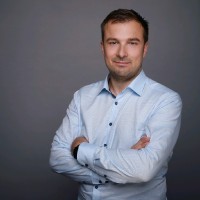 Robert Brügmann Email