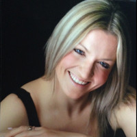 Lucy Watts Email