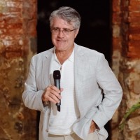 Peter Ayers Email & Phone Number