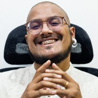 Daniel Queiroz Email