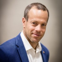 Jan Kovalovský Email