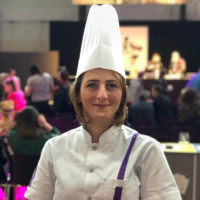 Leonidas Employee Freshteh Asanbaksh's profile photo