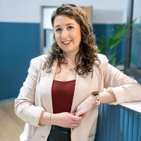 Nicoletta Cantrill Email