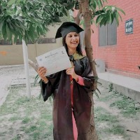 Zaroori Retail Employee Komal Kumari's profile photo