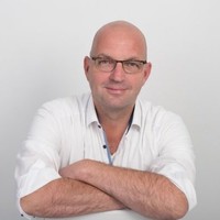 Bas van der Donk Email