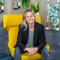 Anouk Hoopen Email