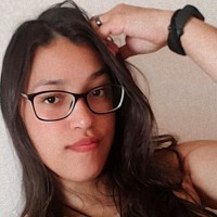 Marcela Martins Email