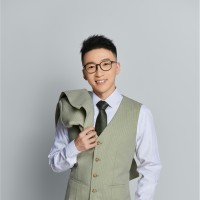 Aaron Zhang Email