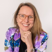 Marije van Den Berg Email