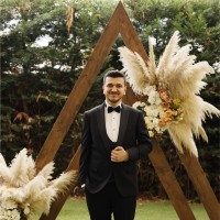 Melih Adibelli̇ Email