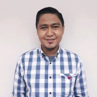 Ihsan Hidayat Email