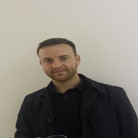 Lee T. Email