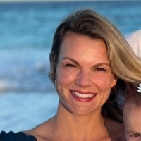 HomeLight Employee Vanessa Famulener's profile photo