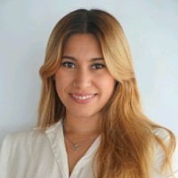 Camila Lazarte Email