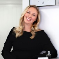 Delve Search - Global Search Consultants Employee Emma Doyle's profile photo
