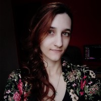 OFFBRAND Employee Tais Carvalho's profile photo
