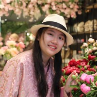 Julie Hu Email