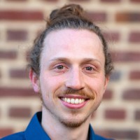 Aaron van Neuß Email