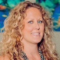 Evette Iverson Email & Phone Number