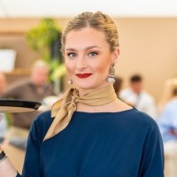 Annabella Kégl Email