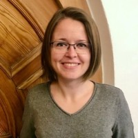 Alexandra Burkart Email