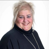 Julie Lyons-Delacruz Email & Phone Number