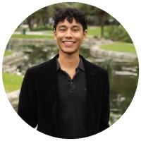 Gustavo Castillo Email