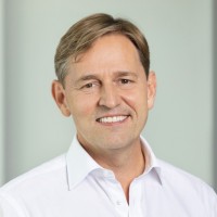MET Magyarország Employee Huibert Vigeveno's profile photo