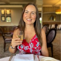 Indigo Swan Employee Holly 🦢's profile photo