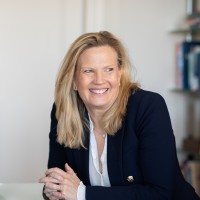 Amy Reeves Email & Phone Number