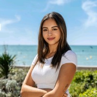 J'achète en Espagne Employee Kenza Desormeaux's profile photo
